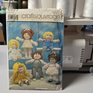 Simplicity 6823 Doll Clothes Sewing Pattern 1985